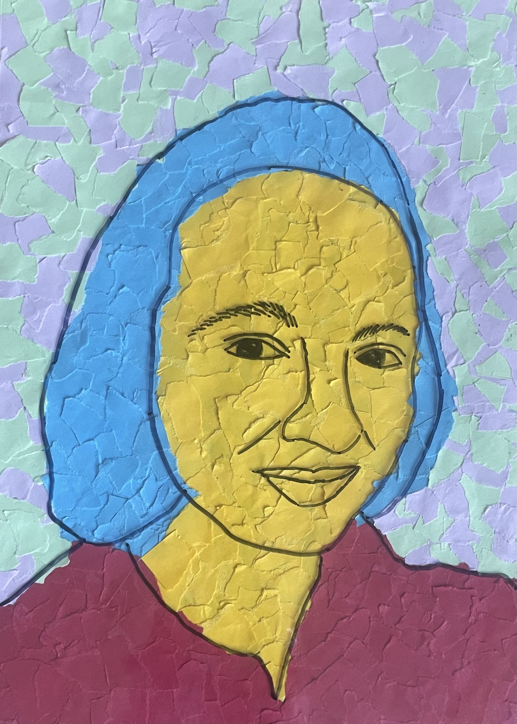 Zu sehen ist ein buntes Portrait der Lehrkraft, Frau Jacquin. Das Gesicht und der Hintergrund sind aus farbigen Papierschnipseln zusammengesetzt - Collagentechnik. Darüber liegt eine durchsichtige Folie mit gezeichneten schwarzen Linien, die die Gesichtskonturen betonen.